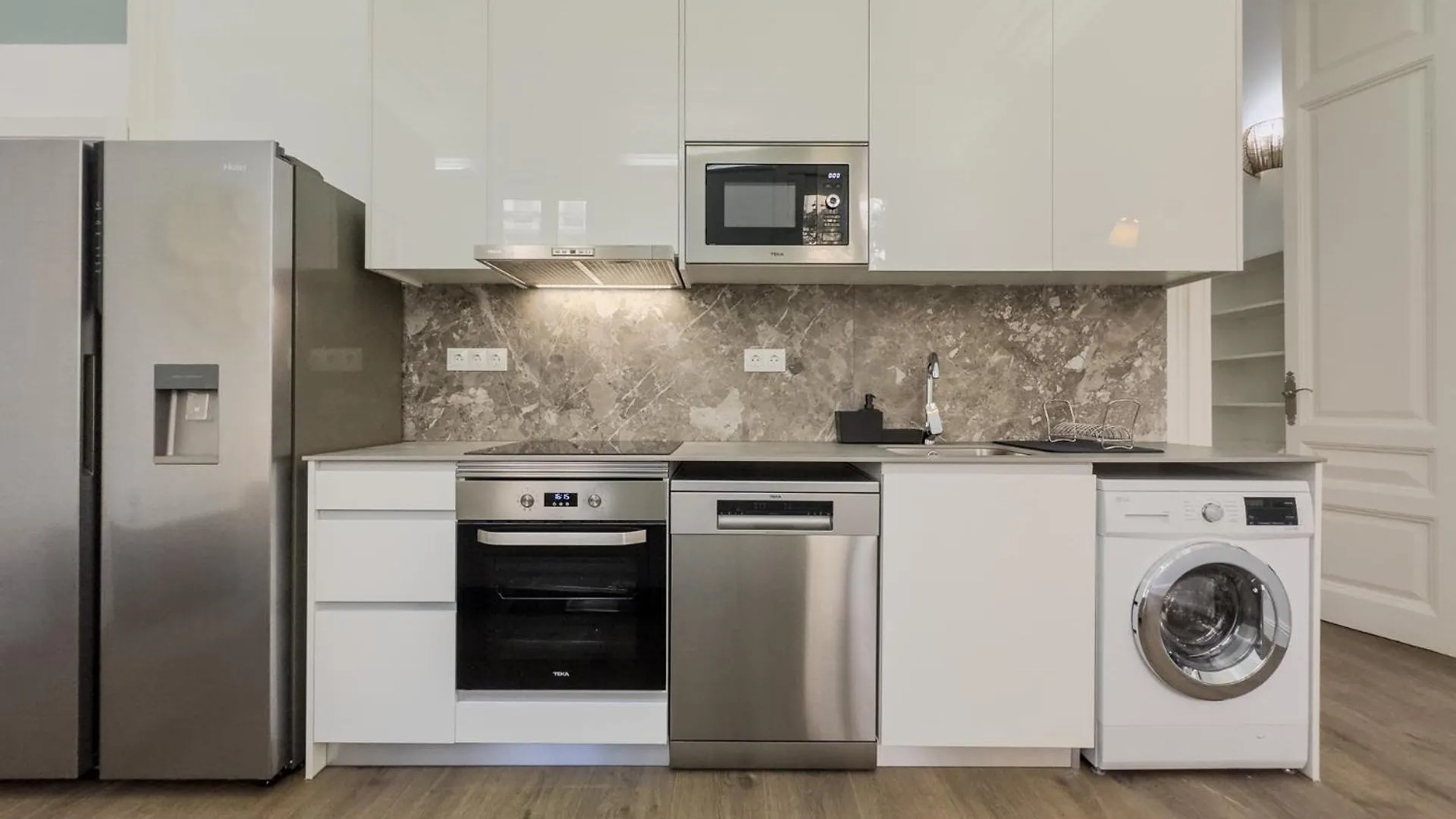 Precioso Apartamento En Rambla Cataluna 35 Barcelona Apartment