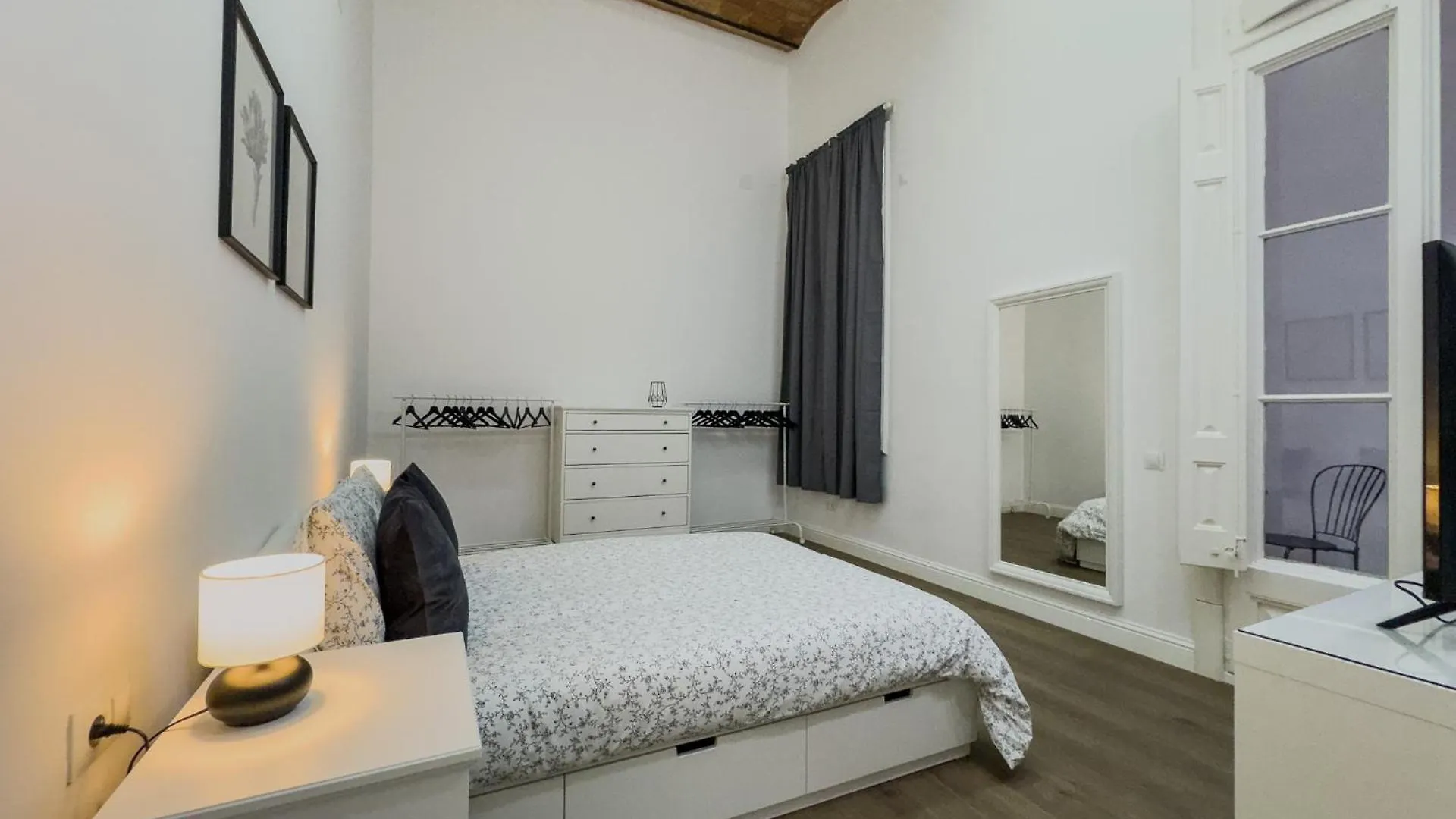 Precioso Apartamento En Rambla Cataluna 35 Barcelona 0*,