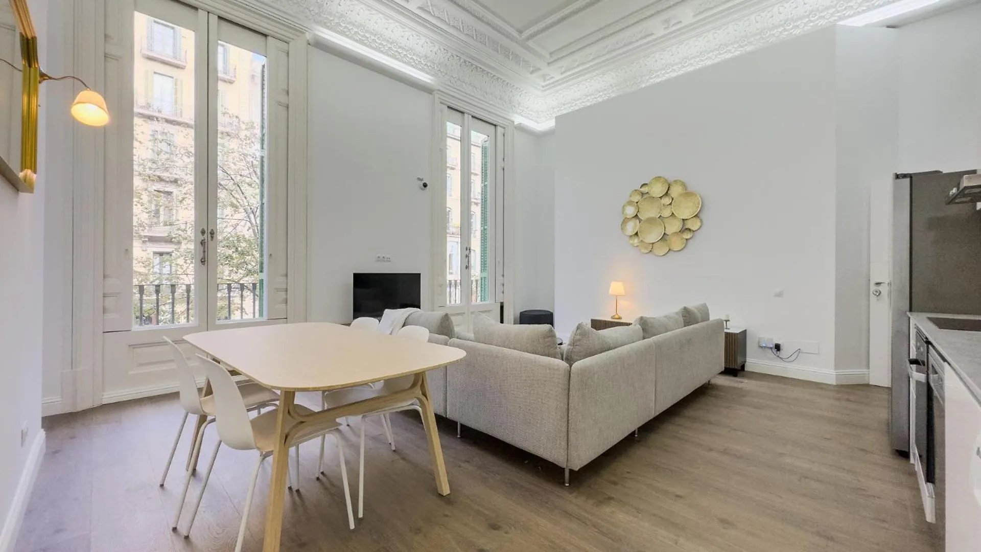 Precioso Apartamento En Rambla Cataluna 35 Barcelona